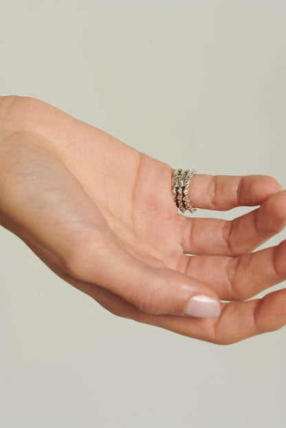 Anello tris mandevilla argento
