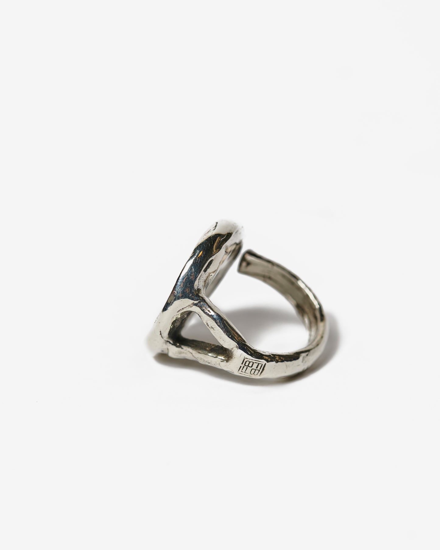 Chevalière V zada super luxury argento