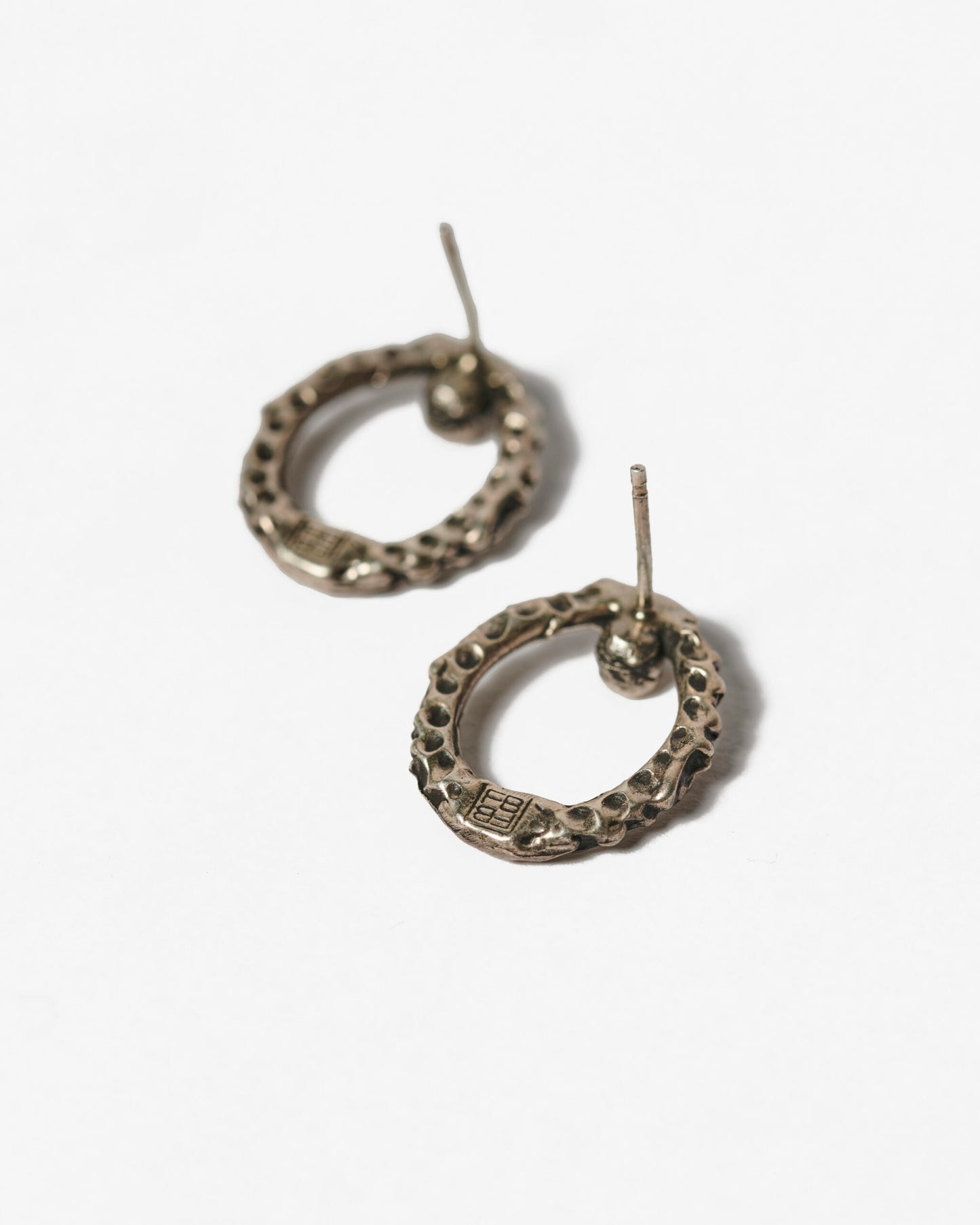 Orecchini mini pokot argento