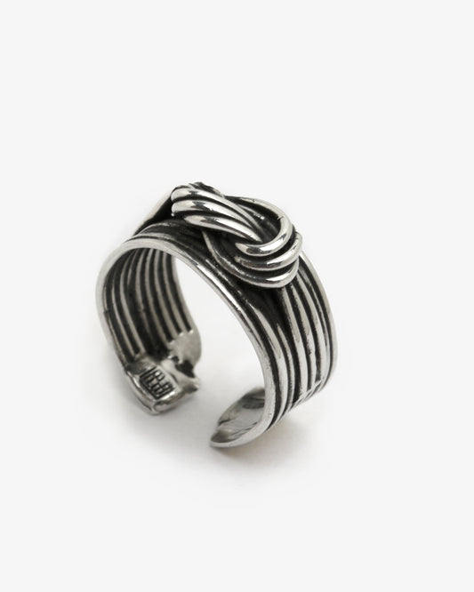 Anello fascia con nodo argento
